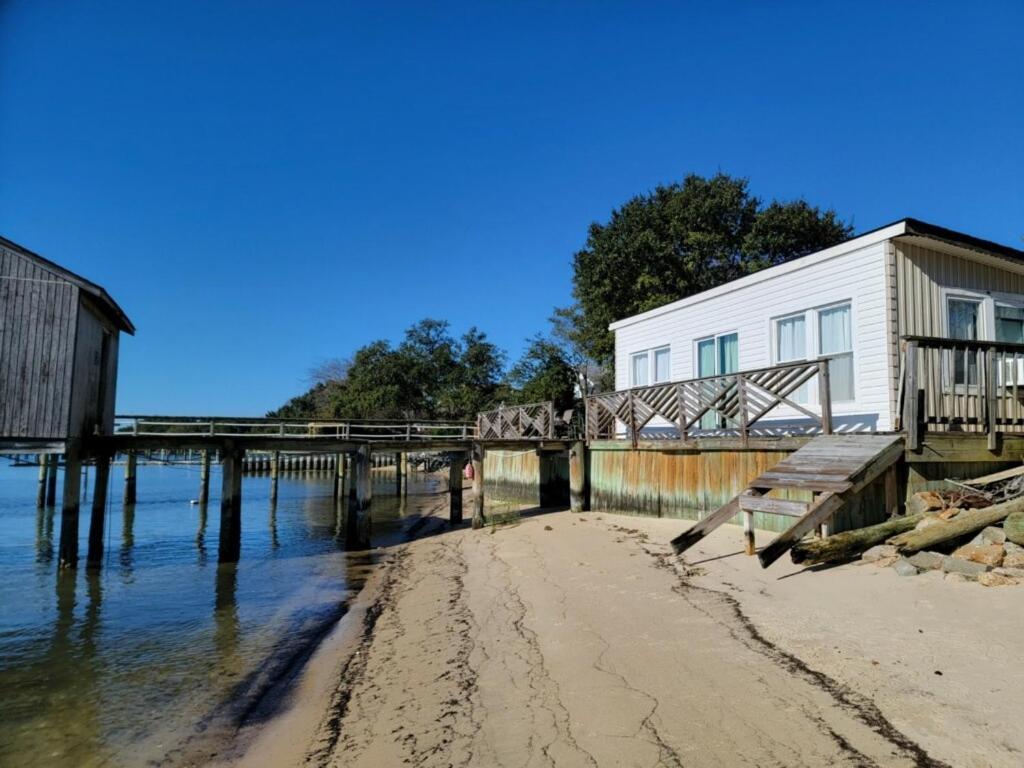 The Boat House - Water Front, Wifi, Pet Friendly Home Norfolk Luaran gambar